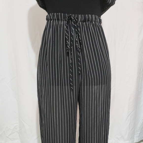 Classy Pajamas Set! - Picture 2 of 5